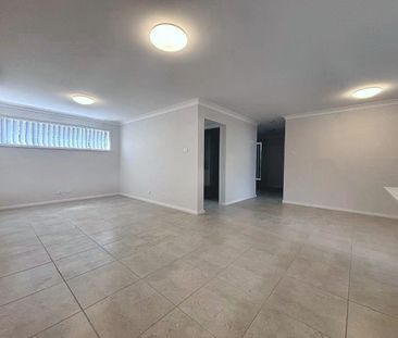 BRAND NEW CORNER HOME WITH ABUNDANT NATURAL LIGHT 10 Parhelion Stre... - Photo 1