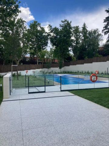 Apartamento de alquiler en Travesía Costa Brava, 13, Mirasierra - Photo 5