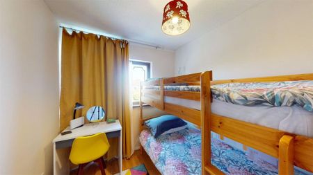 3 bedroom terraced house to rent - Photo 2