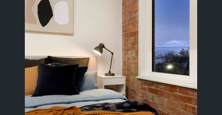 LIGHT AND STYLE WITH PERFECT PROPORTIONS! - Photo 2