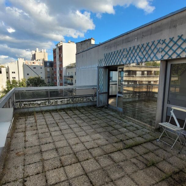 Appartement Paris 2 pièces 53.32 m2 avec terrasse - Photo 1