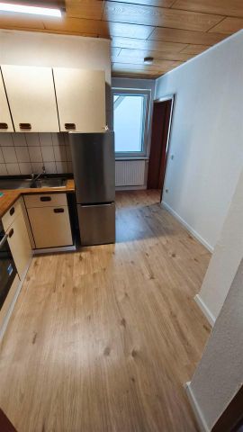 Gepflegte 2 Zimmerwohnung zentral in Schwenningen zu vermieten - Photo 2