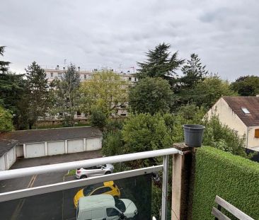 2 pièces 42 m2 RIS ORANGIS - Photo 2