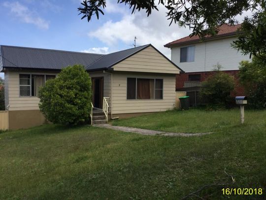 PET FRIENDLY TWO BEDROOM HOME!! - Photo 1