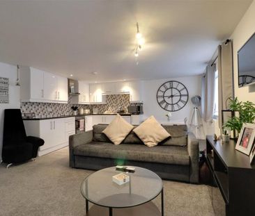 2 bedroom terraced house to rent - Photo 4