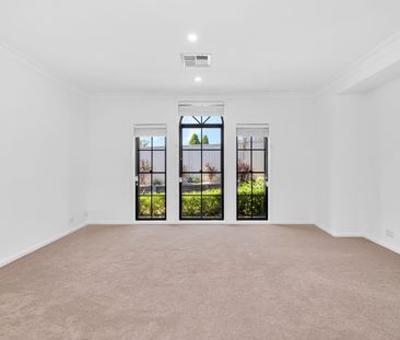 3 Redden Drive, Kellyville NSW 2155 - House For Rent | Domain - Photo 2