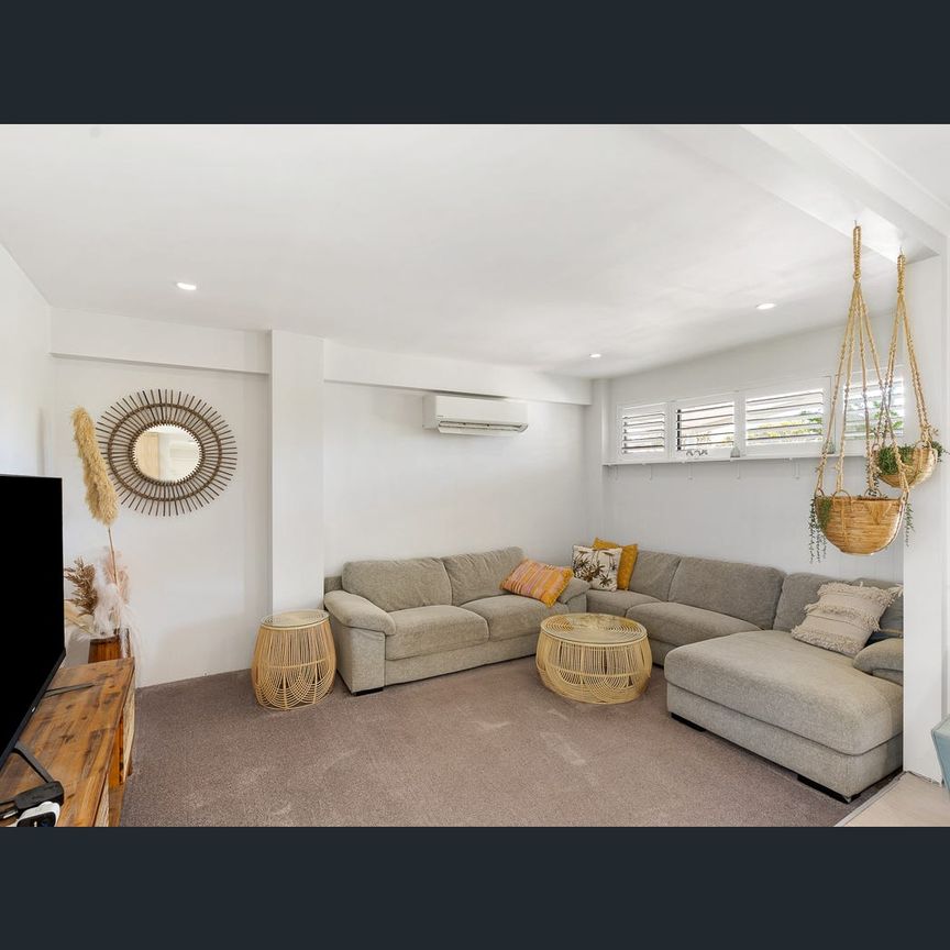 6 SARACEN STREET, Battery Hill, Qld 4551 - Photo 1