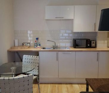 1 bedroom property to rent - Photo 4