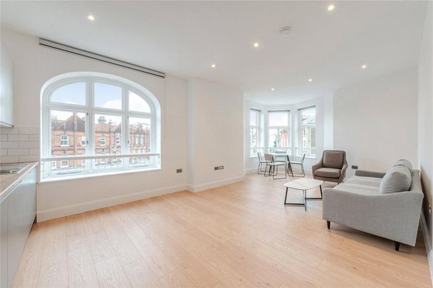 2 bedroom flat to rent - Photo 1