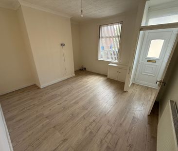 Allen Street, Radcliffe - Photo 1