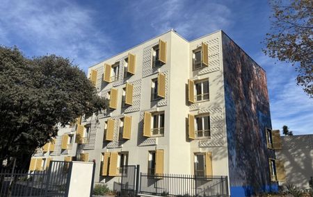 Location Appartement P3 + bureau et dressing neuf Castelnau-le-lez - Photo 3