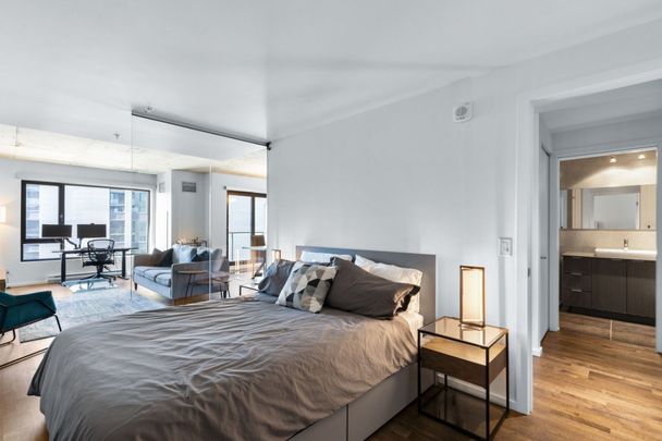 Condo for rent, Montréal (Le Sud-Ouest) - Photo 1