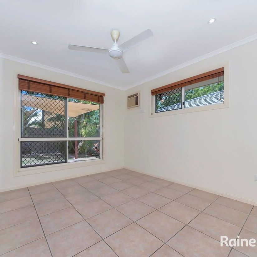 TIDY THREE BEDROOM BRICK HOME IN DOUGLAS - Photo 1
