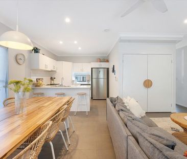 Arana Hills - Photo 2