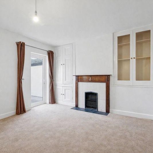 3 bedroom terraced house to rent - Photo 1