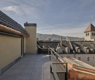 Exklusive 4 ½-Zimmer Attikawohnung mit Galerie und Terrasse - Foto 4