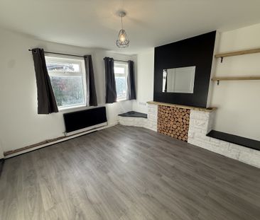 North Carr Croft, Huddersfield - Photo 3