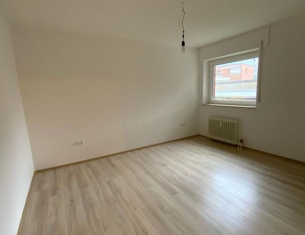 WBS 2 Personen! 2 Zimmer Wohnung mit Balkon zu vermieten. - Photo 1