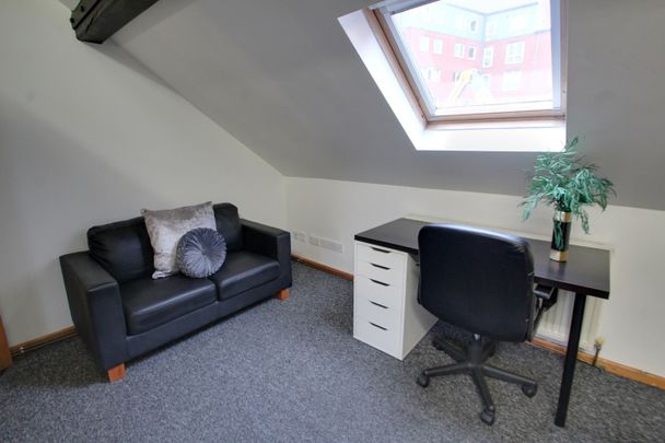 2 Bed Flat, Chancery Street, LE1 - Photo 1