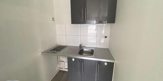 Location Appartement 2 pièces 45m² CHOLET 49300 - Photo 3