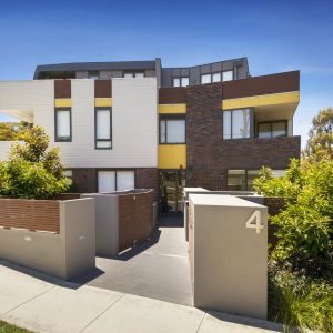 Modern and Convenient Living at its Best - Photo 2