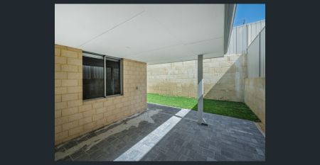 DUAL KEY LIVING - MAIN HOUSE - Photo 4