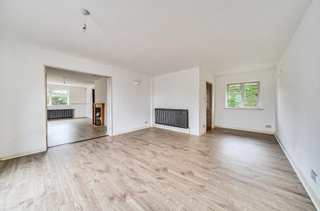 5 bedroom detached house to rent - Photo 3