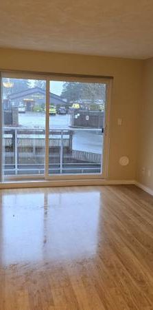 3 bedroom,1 bathroom - Photo 1