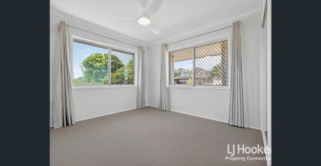 LARGE Renovated Home on Corner Block - Photo 5