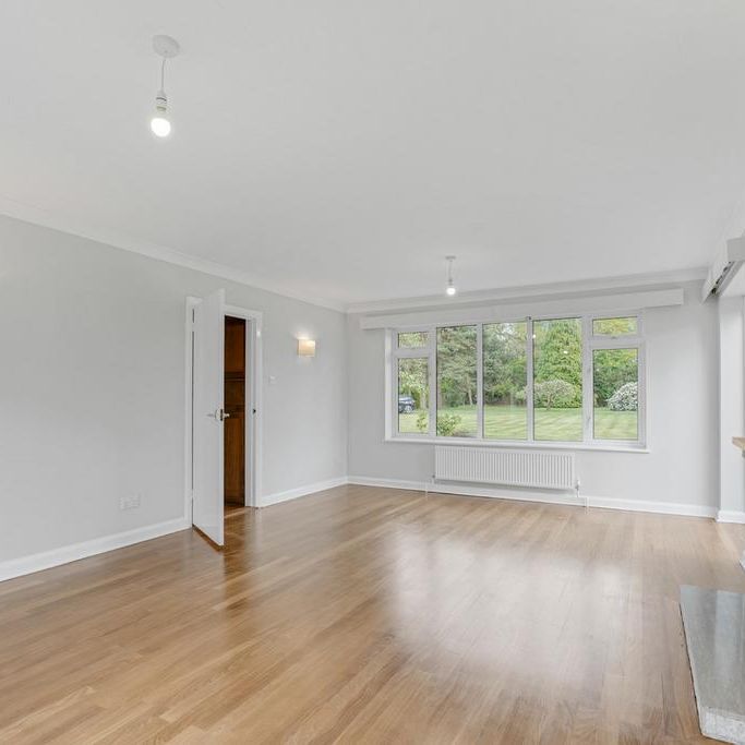4 bedroom detached house to rent - Photo 1