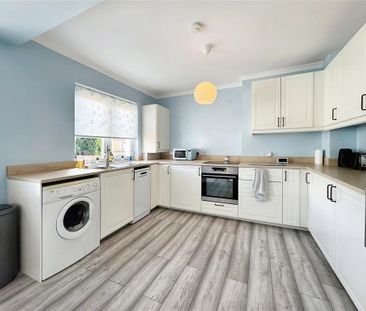 2 bedroom terraced house to rent - Photo 3