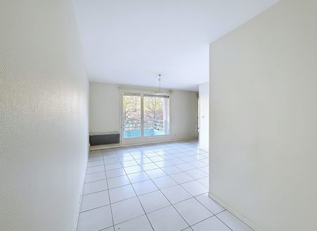 Location Appartement 1 pièce 32m² GRENOBLE 38000 - Photo 2