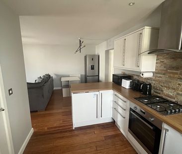 Room in a Shared House, Mount Hill Road, BS15 - Photo 4