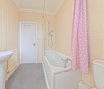 5 bedroom house to rent - Photo 2