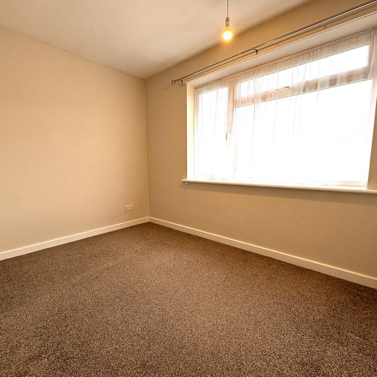 2 bedroom bungalow to rent - Photo 1