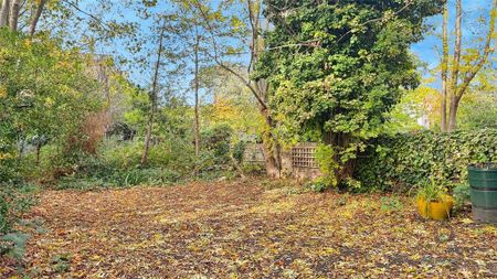 2 bedroom semi-detached house to rent - Photo 2