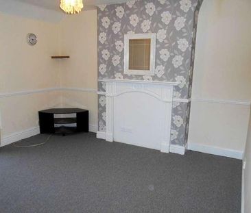 Flat, Victoria Street, Caernarfon, LL55 - Photo 5