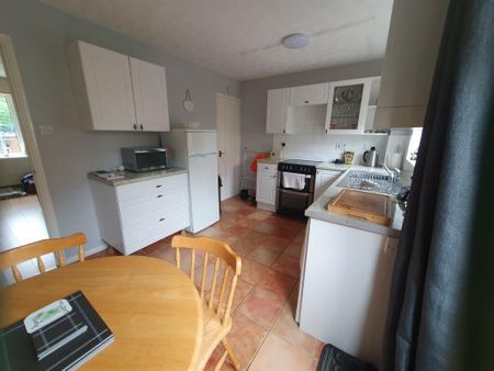2 bedroom terraced house to rent - Photo 5