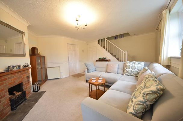 2 bedroom terraced house to rent - Photo 1