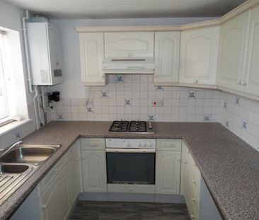 3 bedroom terraced house to rent - Photo 6