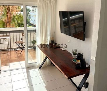 Alquiler de estudio en Avenida Carlota Alessandri, 83 - Photo 2