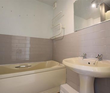 1 bedroom apartment to rent - Photo 6