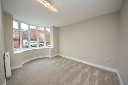 3 bedroom end of terrace house to rent - Photo 3