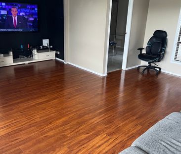 Erskine Park - Photo 2