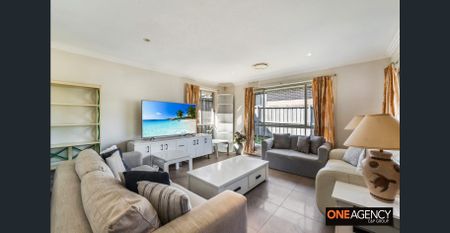 Perfectly Positioned Family Home - Photo 3