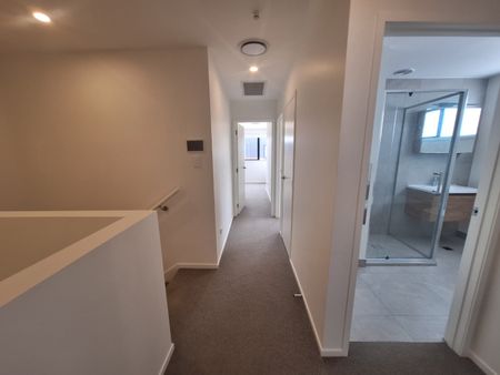 Modern Living - Photo 5