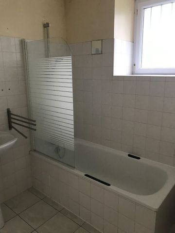 Location Maison 4 pièce(s) - 67 m² - Photo 3