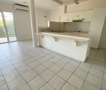 BREEZY 2 BEDROOM UNIT! - Photo 5