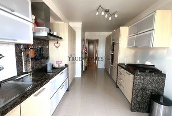 Apartamento T4 em Lisboa