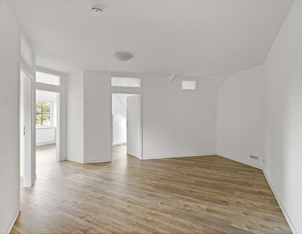 Große 2-Raumwohnung mit vielseitigen Nutzungsmöglichkeiten in Trotha - Photo 1